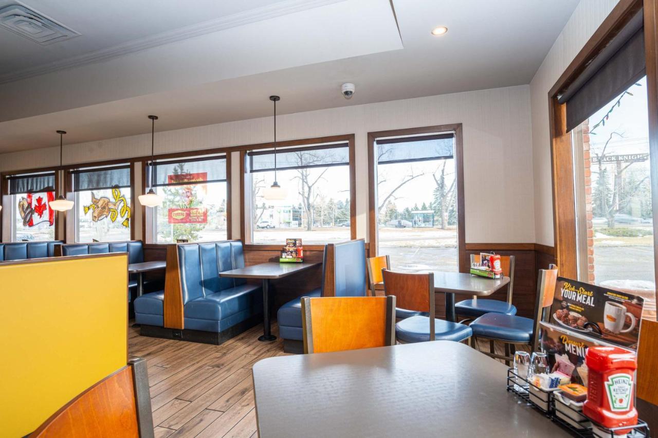 Sandman Hotel Red Deer Exterior foto